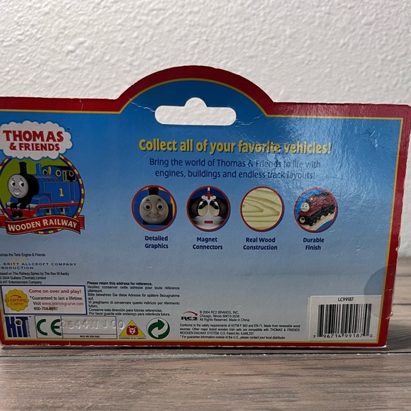 Thomas & Friends Wooden Railway Train - Yellow - Picture 5 of 5